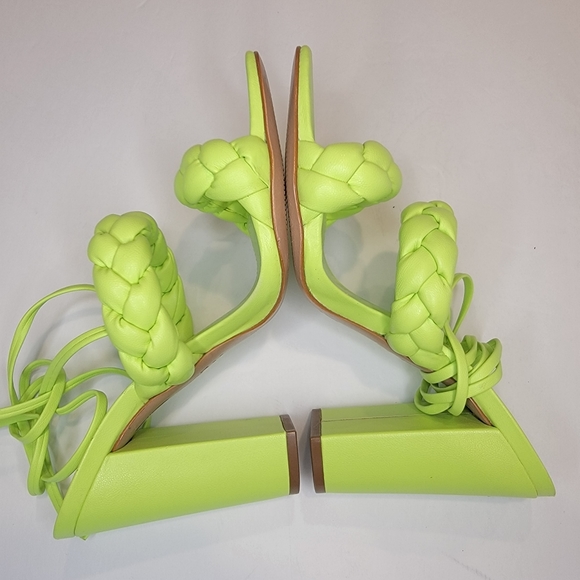 Schutz Zarda High Block Heels Green Fresh Like New! Never Worn Size 7.5B - Picture 11 of 13